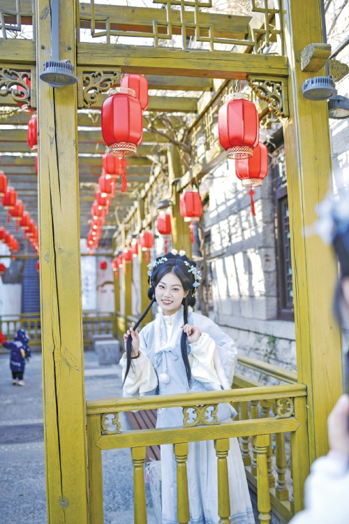 春節(jié)臨近，濟(jì)南過年氛圍感拉滿